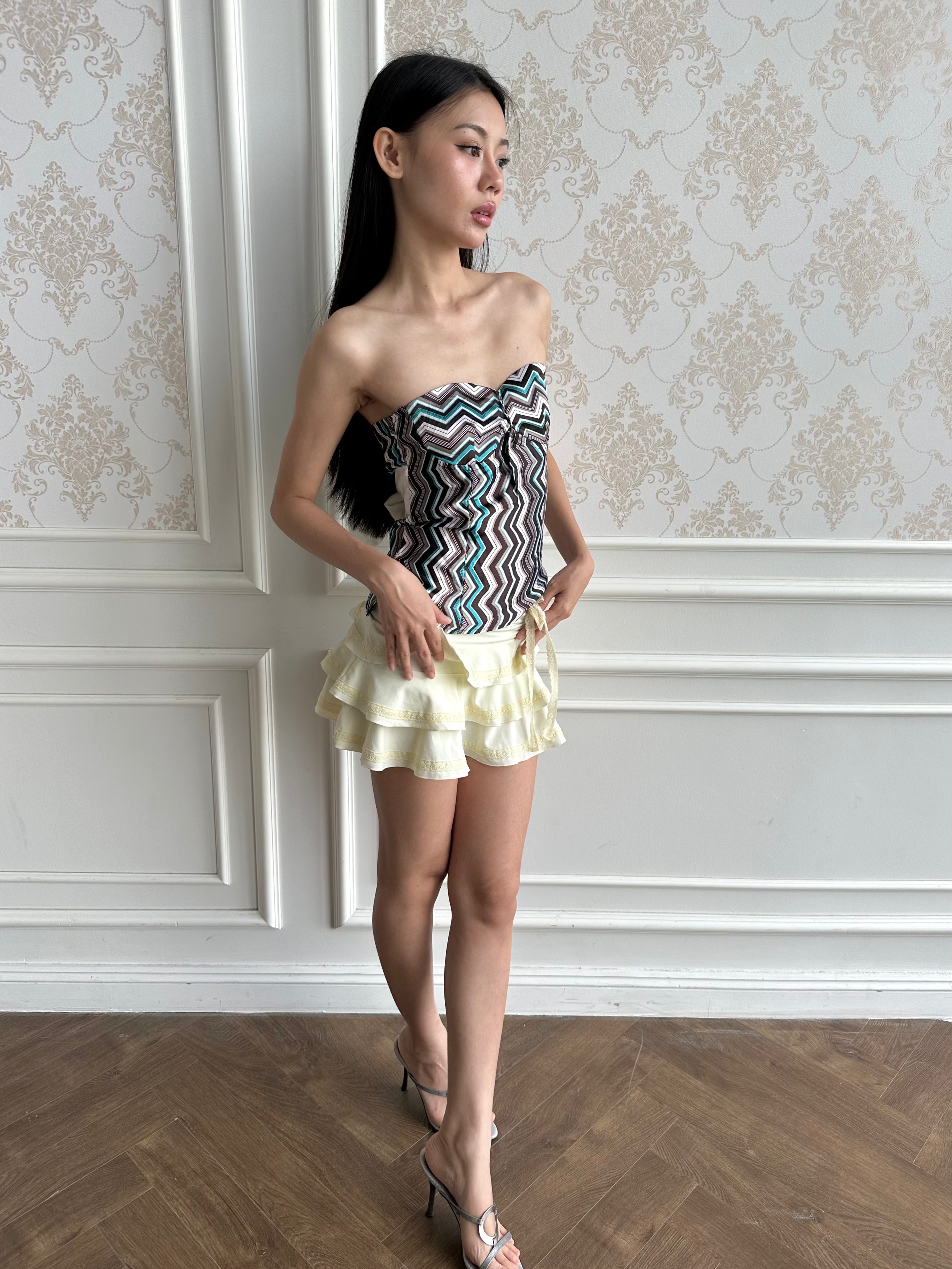Chevron bow tube top