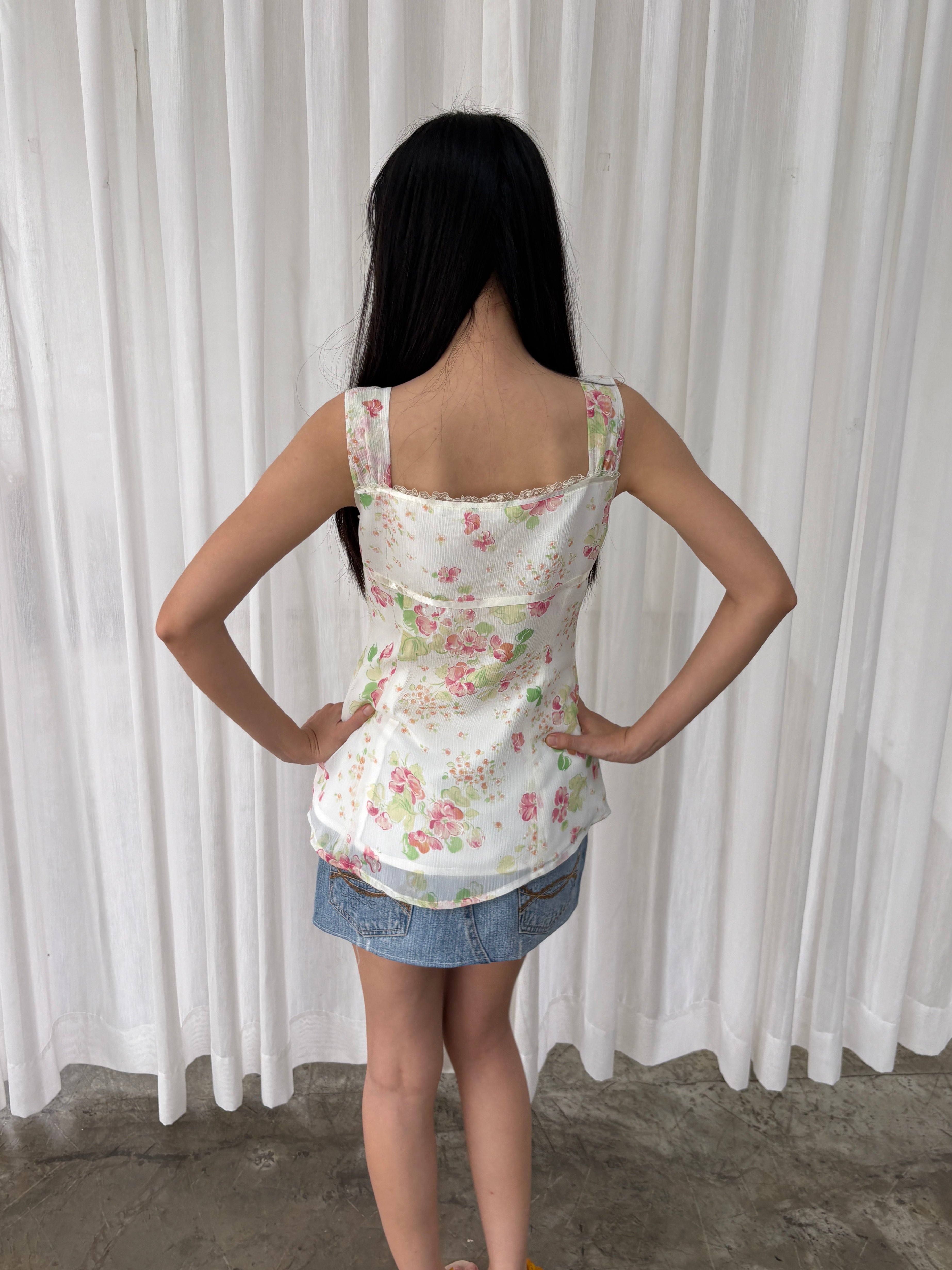 Floral sweetheart top