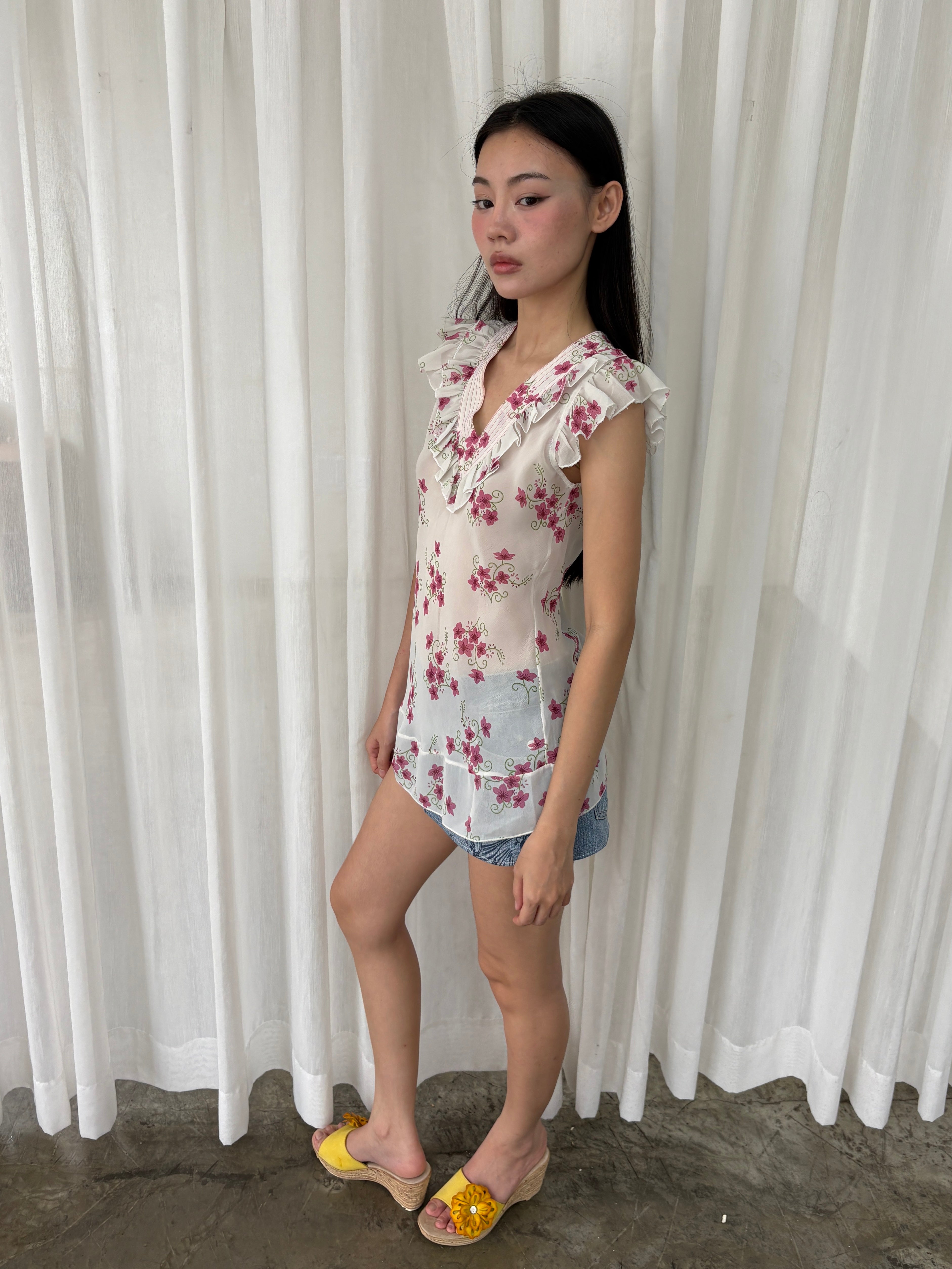 Floral ruffle blouse