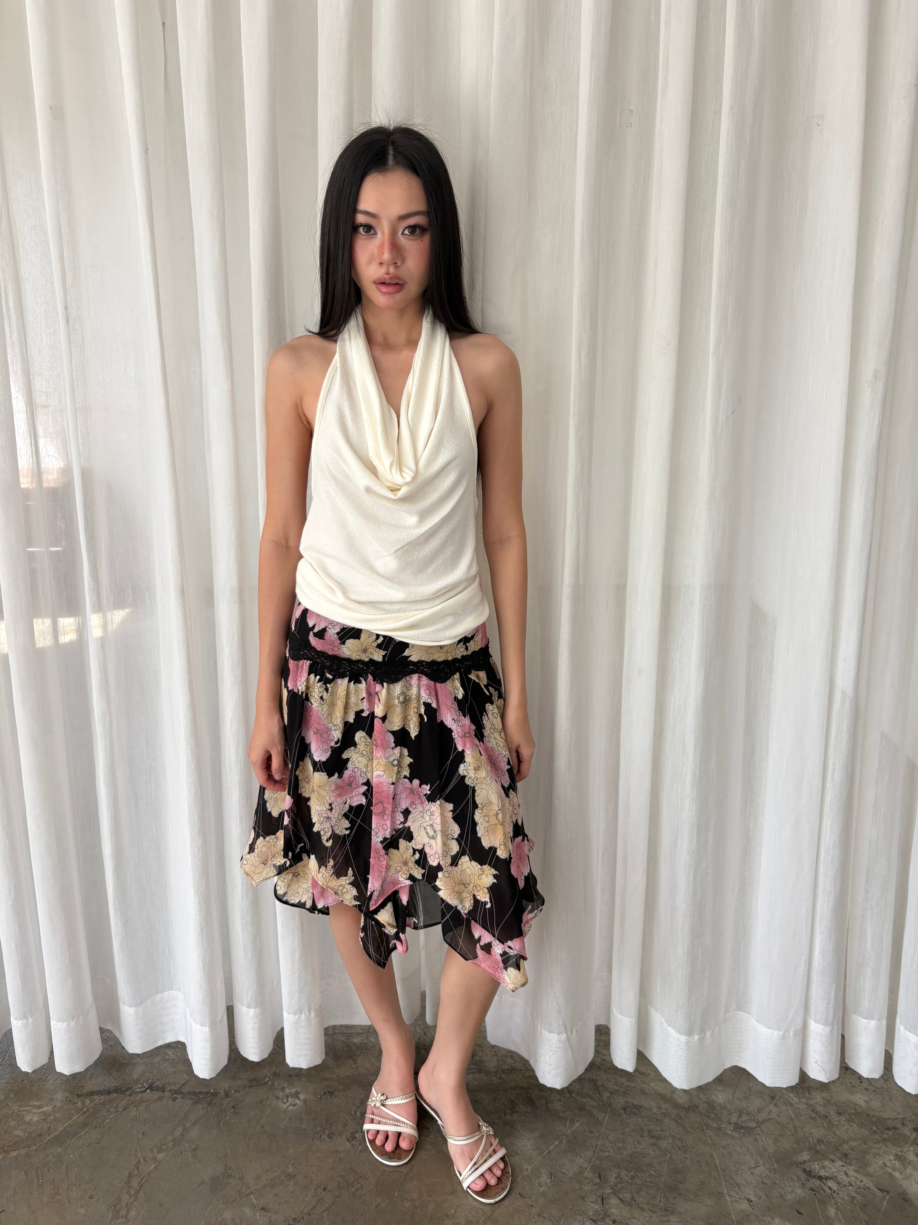 Rosette lace skirt