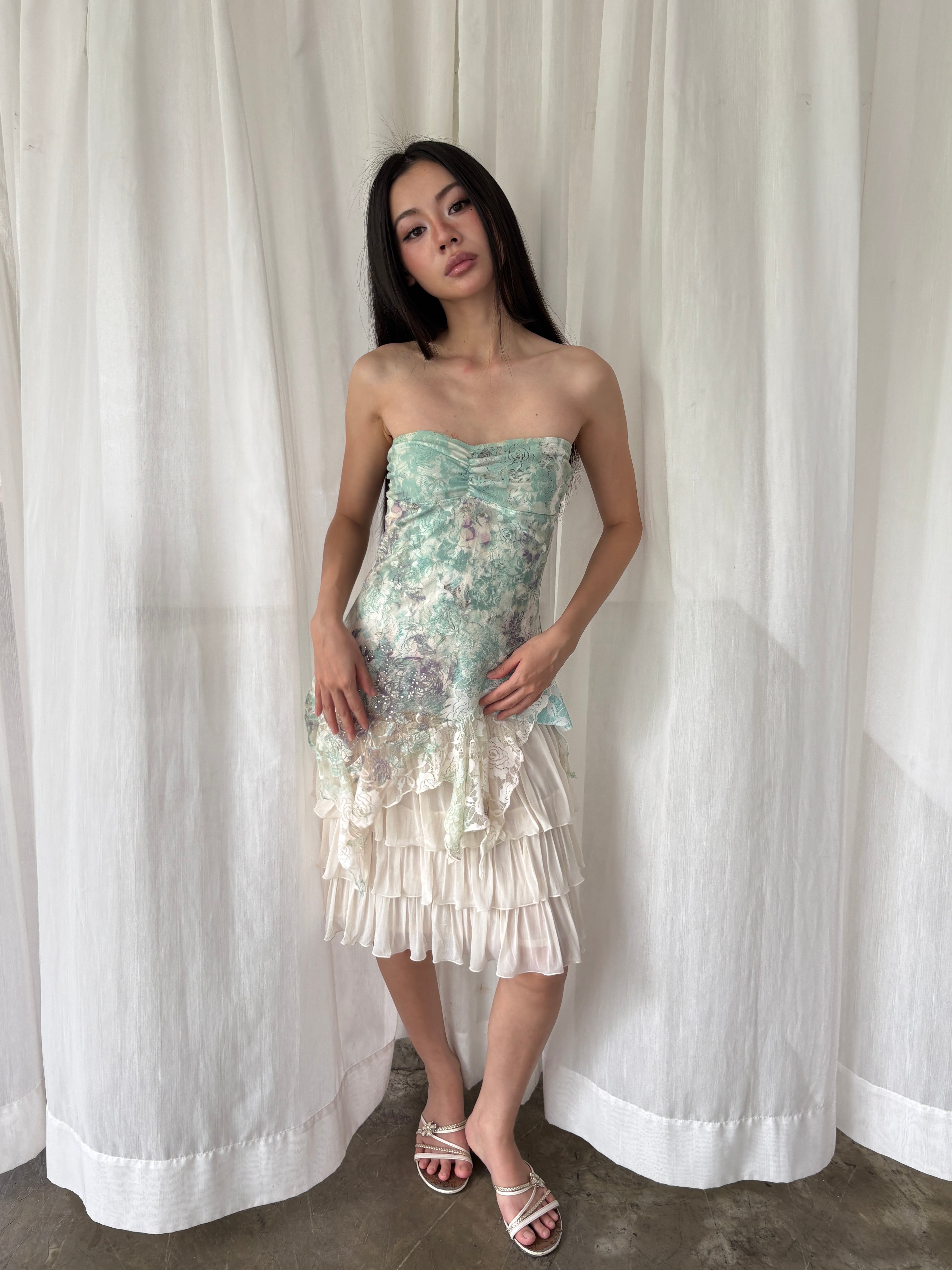 Floral lace tube top
