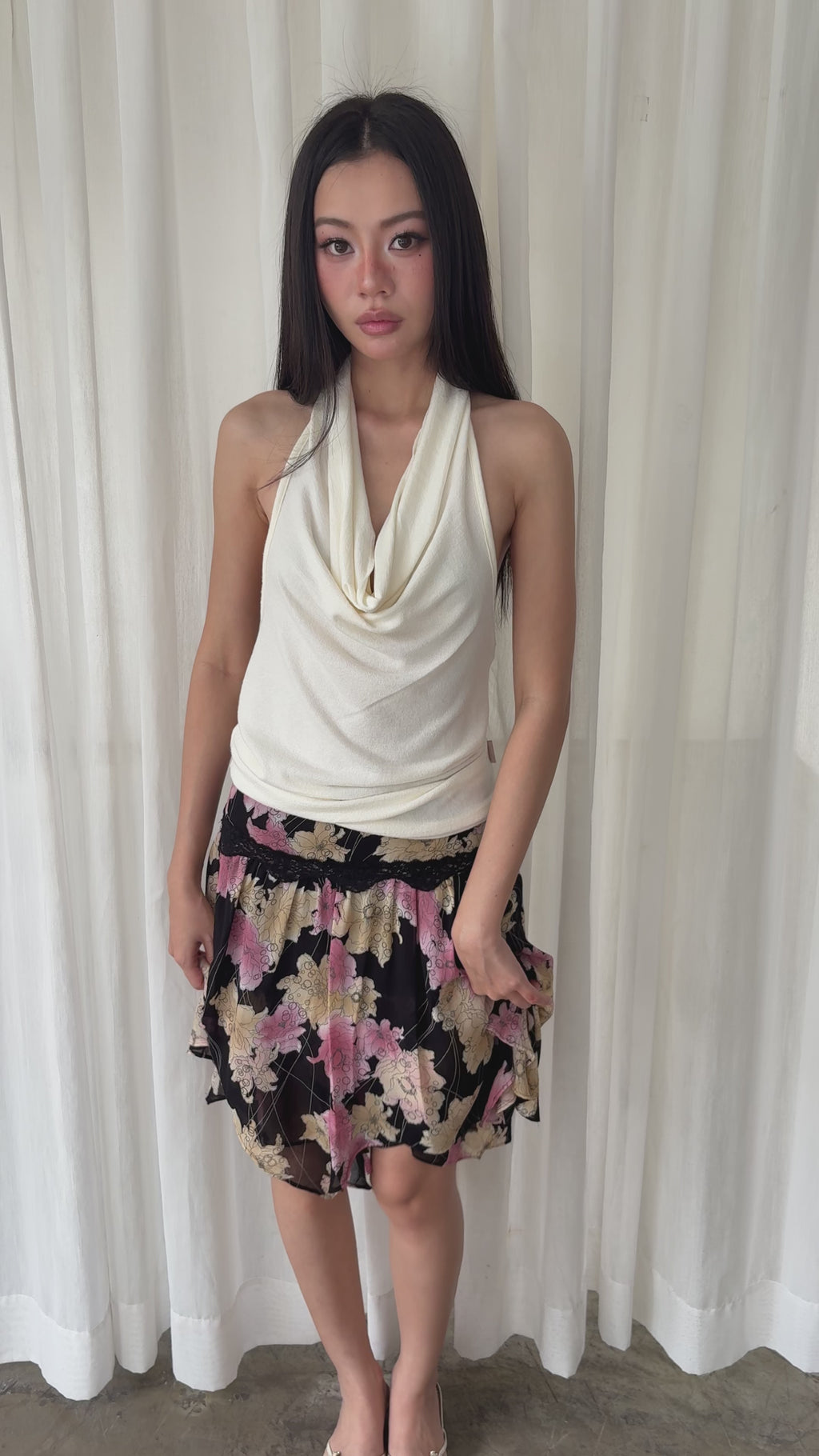 Rosette lace skirt