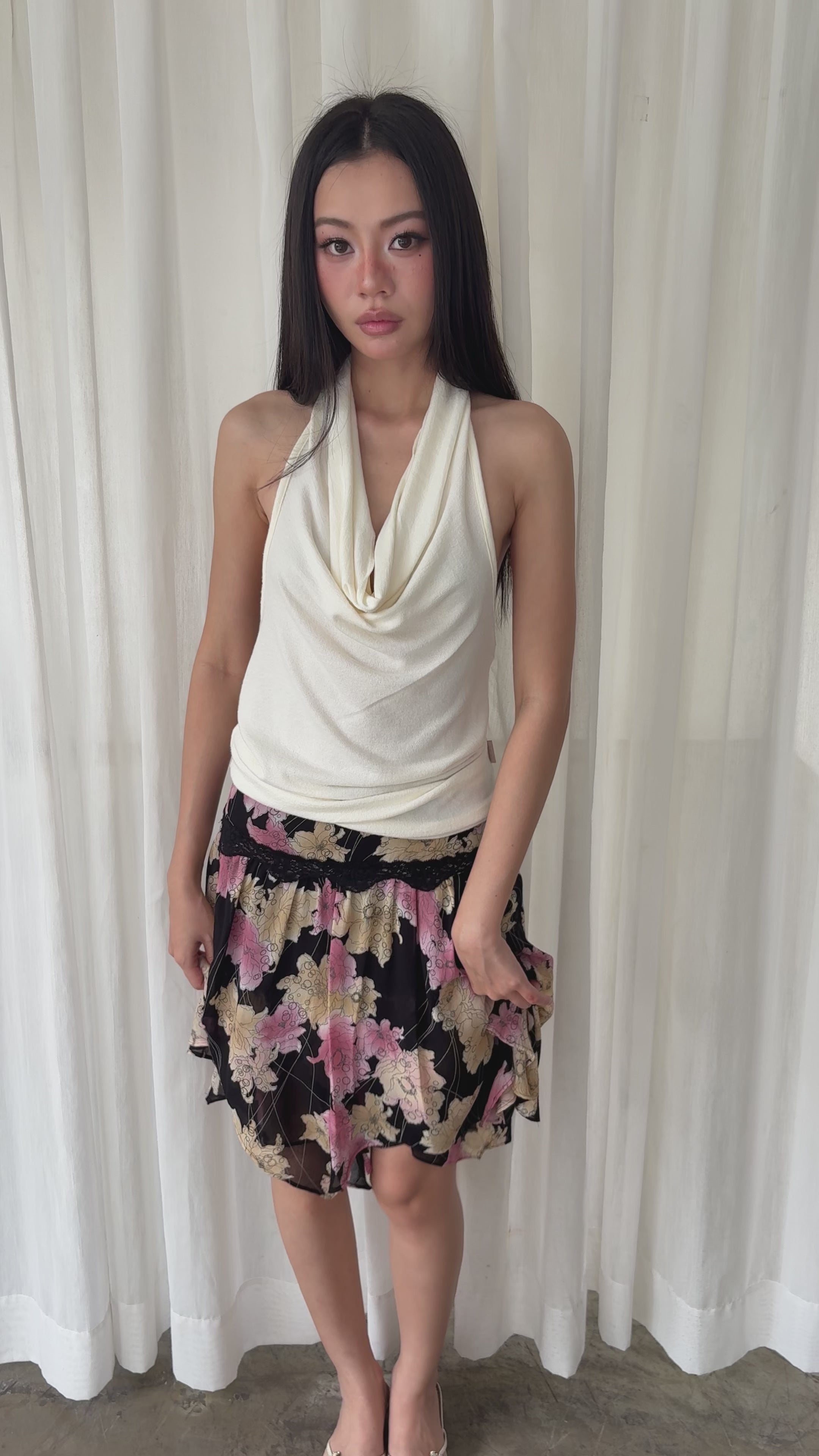 Rosette lace skirt
