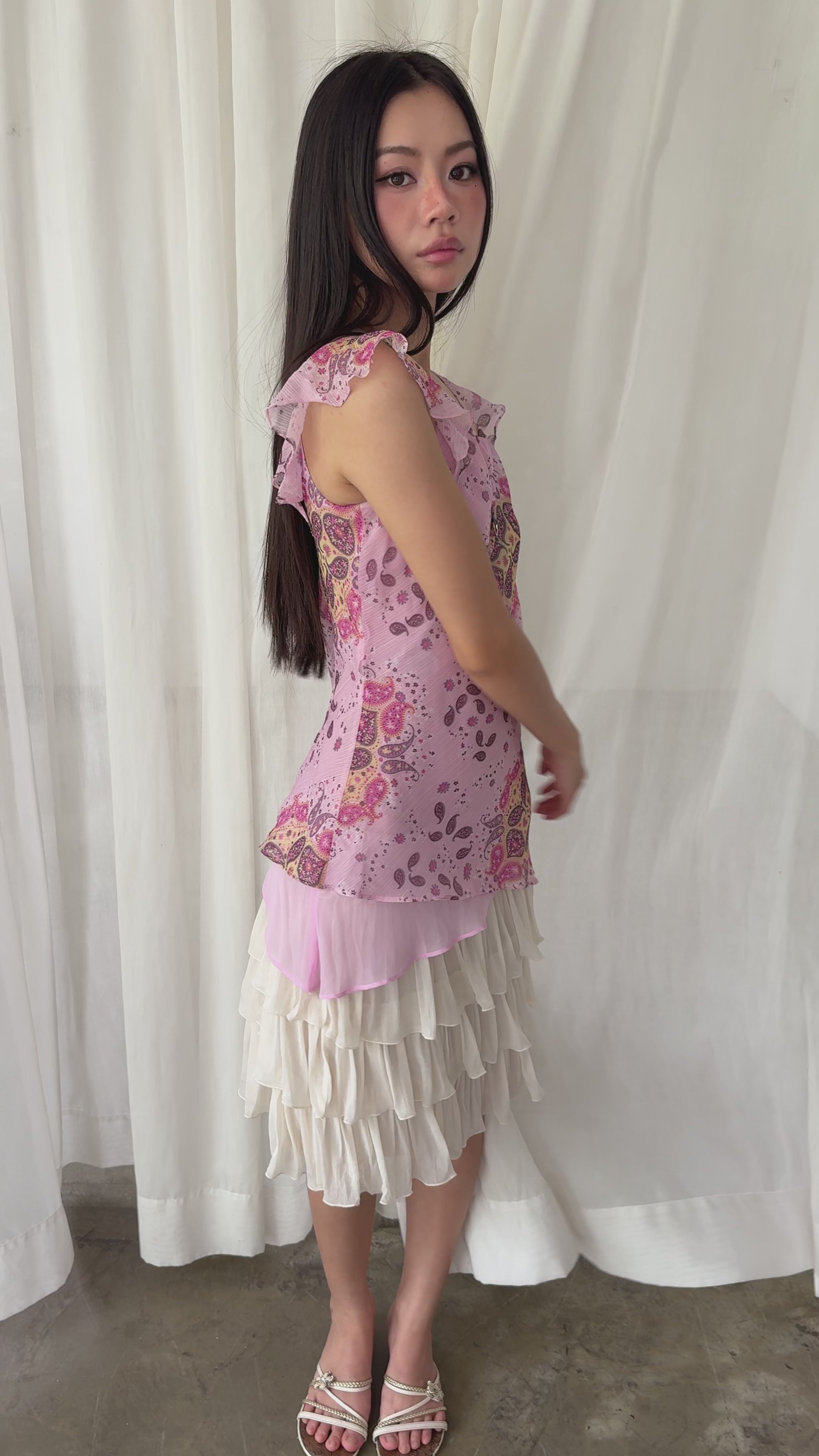 Pink paisley flutter top